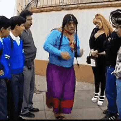 Cartoon Character Saying Chola Mais GIF