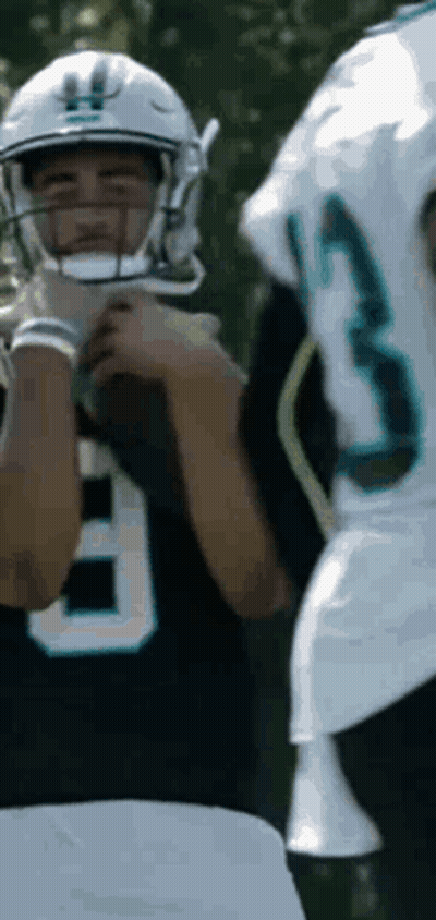 Cartoon Football Player Number 86 GIF