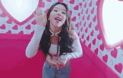Chaeyoung Singing In Heart Shaker Music Video