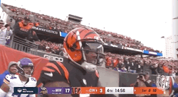 Cincinnati Bengals Tee Higgins Dance GIF