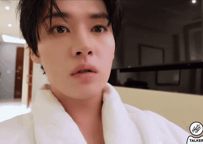 Close Up Face With Word Talker GIF