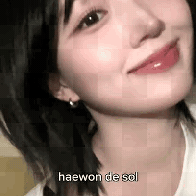 Close Up Of Woman Saying Haewon De Sol GIF