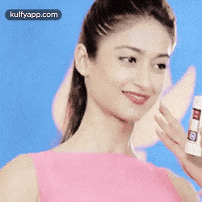 Close-Up Woman Face Cucantors GIF