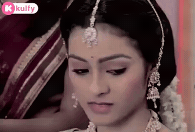 Close Up Woman With Necklace And Earrings GIF