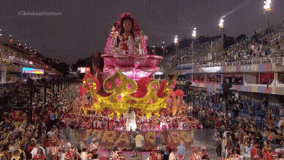 Crowd Watching Carnival Parade #Globoleza Viradouro GIF