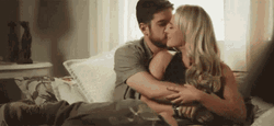 Cuddling Abrazo Hug Romantic GIF