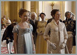 Curtsy Phoebe Dynevor Bridgerton GIF