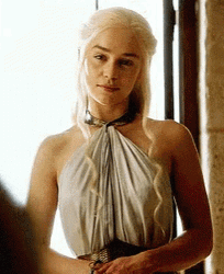 Daenerys Targaryen Emilia Clarke Doubtful Look GIF