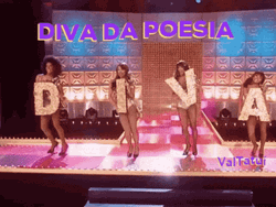 Dancing Diva Da Poesia GIF