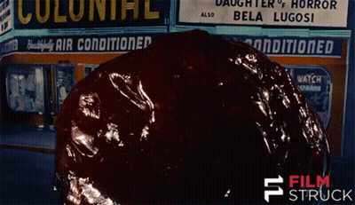 Hija del póster de película de terror GIF