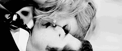 Deep Kiss Taylor Swift GIF