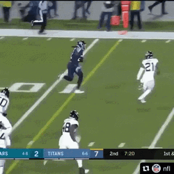 Derrick Henry Stiff Arm So Fast GIF