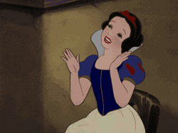 Disney Princess Snow White Delightfully Clapping