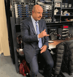 Dr Phil Hand Shaking GIF | GIFDB.com