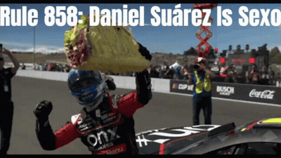 Driver Holding Bag Rule 858 Daniel Suarez Sexo GIF