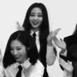 Elaine Dance Female Group GIF