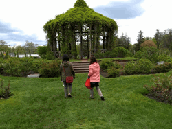 Elizabeth Park Kids Date GIF