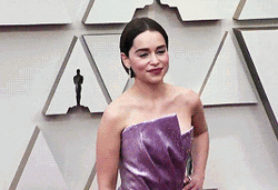  Emilia Clarke Attends Annual Academy Awards GIF