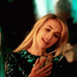 Emma Roberts Singing  GIF