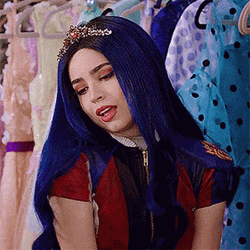 Evie Descendants 3 Singing Daydream GIF