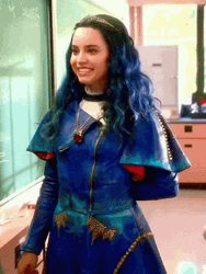 Evie Descendants Sweet Princess Smile GIF