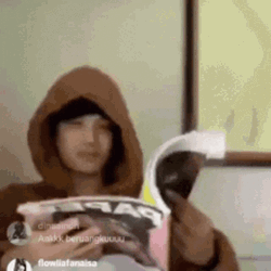 Exo Kai Reading Magazine Live