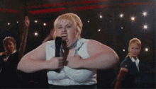 Fat Lady Singing Rebel Wilson Fat Amy Stripping GIF