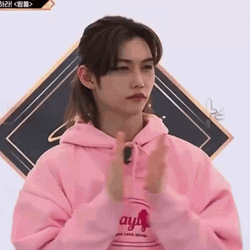 Felix Stray Kids Clapping Proud GIF