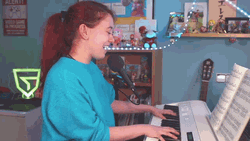 Feliz Lunes Smiling Woman Playing Organ Piano
