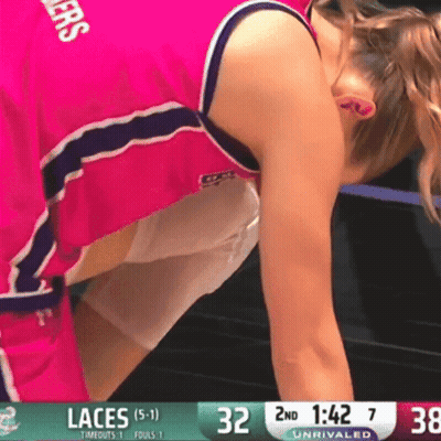 Female Basketball Player In Pink Jersey Number 32 GIF