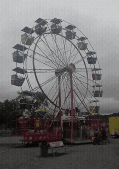 Ferris Wheel With A Sign GIF