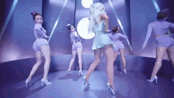 Focus Ariana Grande Dancing GIF