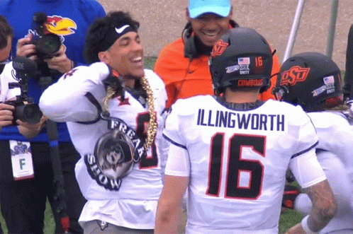 Football Player Illingworth In White Jersey Number 16 GIF