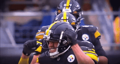 Football Player In Black And Yellow Helmet Number 27 GIF