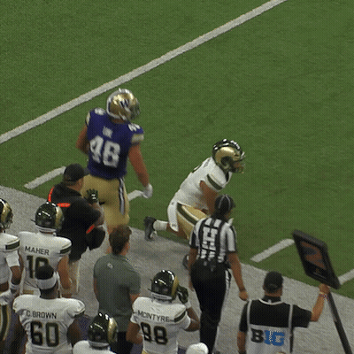 Football Player In Blue Jersey Number 9 GIF