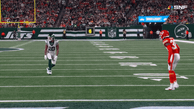 Football Player In Green Jersey Number 10 GIF
