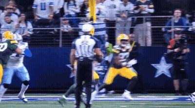 Football Player In Green Jersey Number 10 GIF