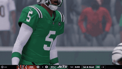 Football Player In Green Jersey Number 5 GIF