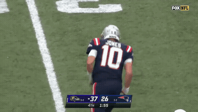 Football Player In Number 10 Jersey GIF
