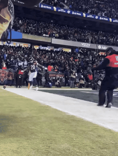 Football Player In Number 20 Jersey Running GIF