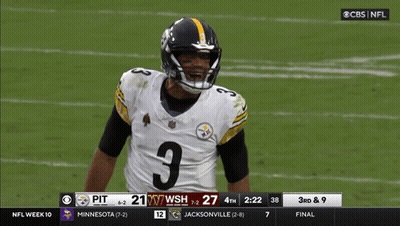 Football Player In Number 3 Jersey GIF