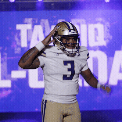 Football Player In Number 3 Jersey GIF