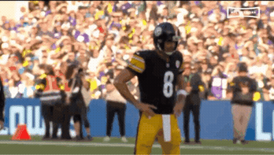 Football Player In Number 8 Jersey GIF