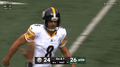 Football Player In Number 8 Jersey GIF