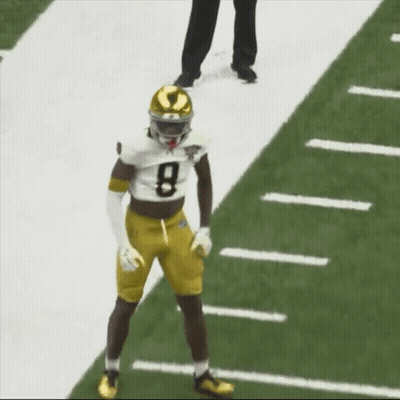 Football Player In Number 8 Jersey GIF