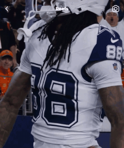 Football Player In Number 88 Jersey GIF