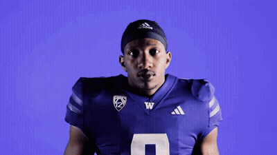 Football Player In Purple Jersey Number 8 GIF