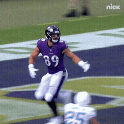 Football Player In Purple Jersey Number 89 GIF