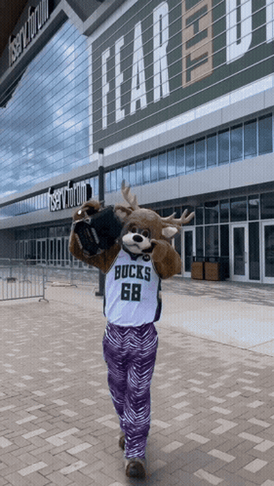 Football Player In Red And White Jersey Number 21 GIF