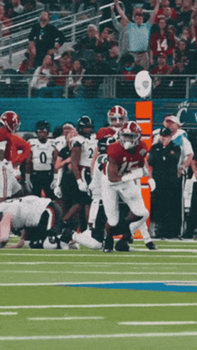 Football Player In Red Jersey 24 Running GIF